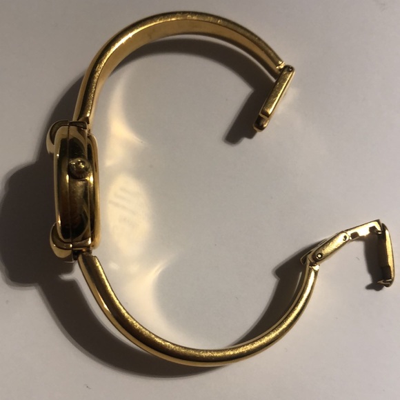 Gucci watch - Picture 3 of 3